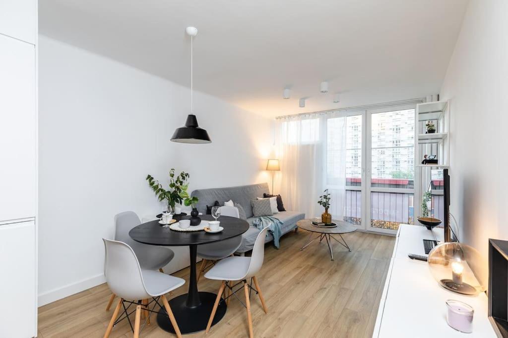 Superapart Jana Pawla Ii, Apt 302 Cozy Urban Retreat, Perfect For Couples Warsaw Exterior photo